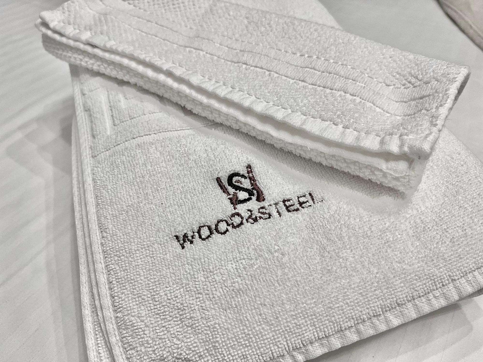 Wood&Steel Apartment กาลาจิ ภายนอก รูปภาพ
